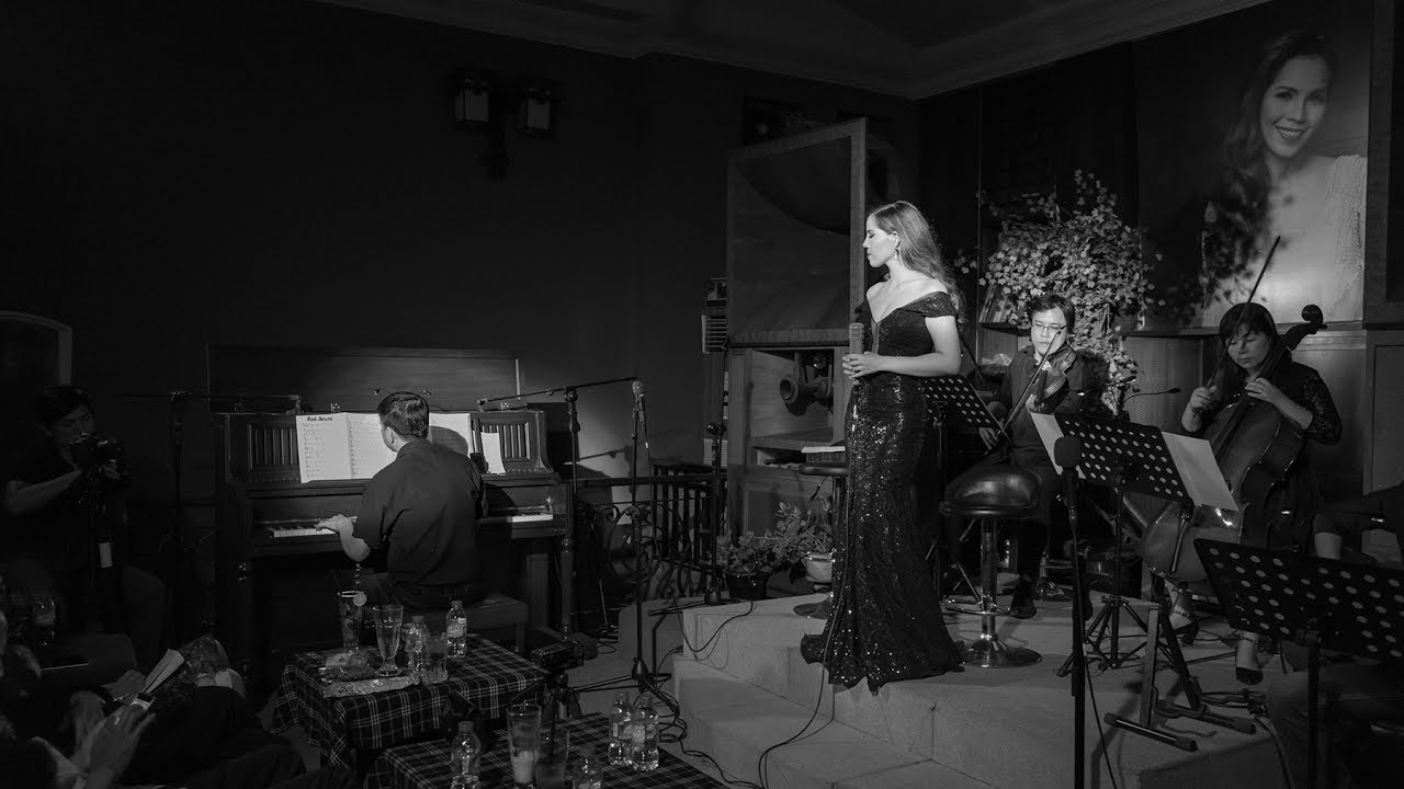 Memory - Ly Hoang Kim singer (Phụ đề tiếng Việt - Vietnamese Subtitle)