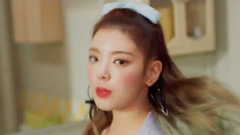 ITZY "SWIPE" MV but it
