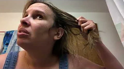 Como clarear o cabelo com bicarbonato e shampoo?