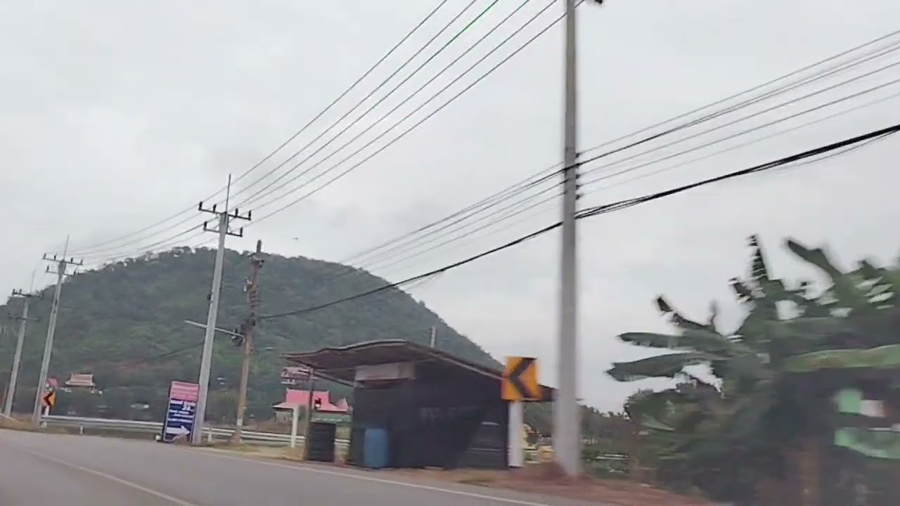 ผ่านไปวัดธรรมมูลชัยนาท #ขับไปเที่ยวไป #ถนนเมืองไทย 