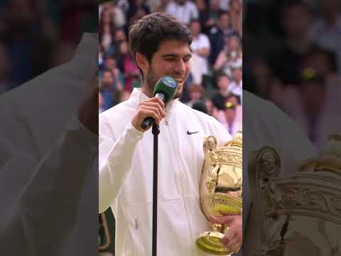 😅 Quand Carlos Alcaraz rend hommage à Novak Djokovic ! #shorts