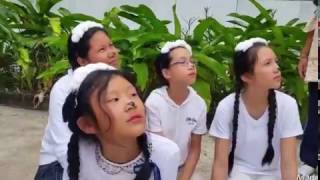 EP6 mannequin challenge nativity