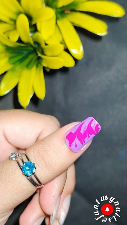 easy wavy nail art design 🌱#shorts#shortsvideo#ytshorts