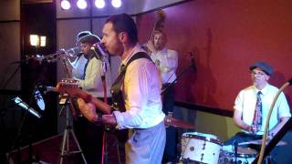 Si Cranstoun (Live) - 'Coupe de Ville' at The Winning Post
