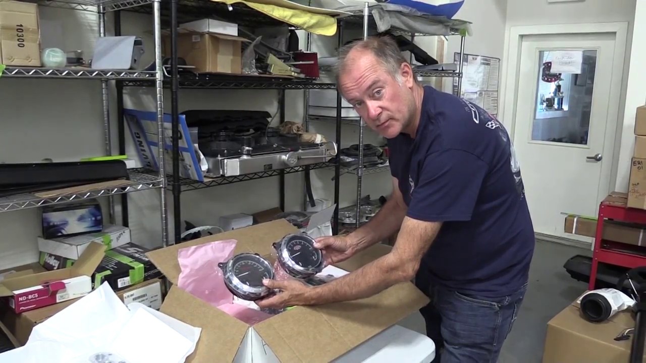 Raybestos 53' Chevy 3600 Build Parter Highlight: Dakota Digital