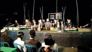 alunan suara ,,gamelan kaca