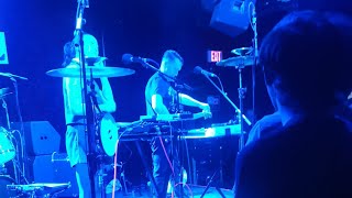xiu xiu - get up
