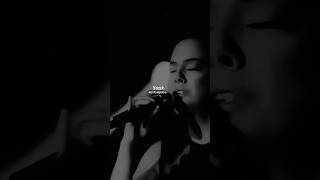 ebru gündeş ; ikimizide yazık
