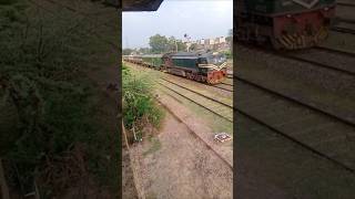 🚆 Allama Iqbal Express Roaring Past the Cabin at Full Speed with 🐅Tiger Locomotive🐯 Pakistan Railway