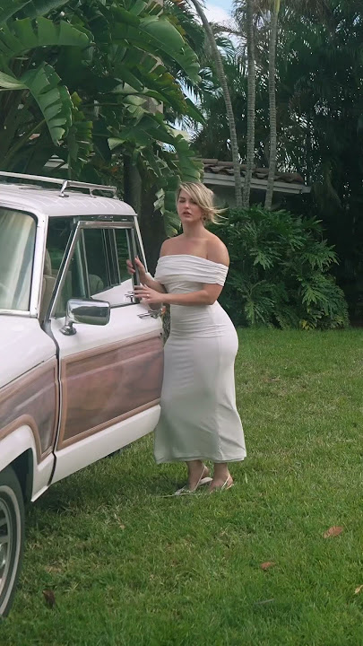 Marissa Dubois ELEGANT BTS Vintage Car Photoshoot #sonya7rv #bts