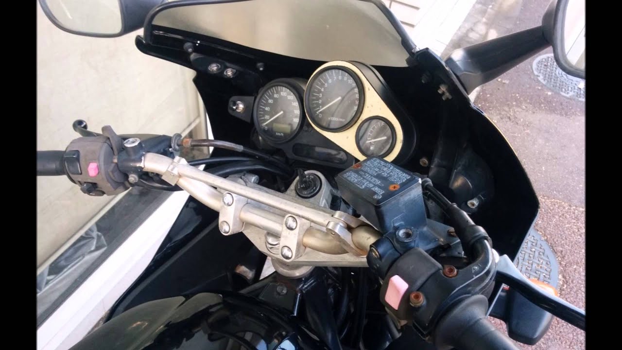 Yamaha FZ400 4YR - YouTube