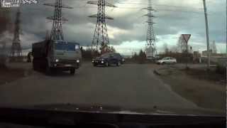ДТП. Выпал из машины / Leaving the Car after Crashing Like a Boss