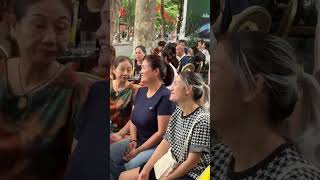 “The capital city of Hanoi, Vietnam, is absolutely beautiful.”3009256