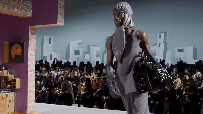 LIVE: Louis Vuitton Men Fashion Show Spring/Summer 2020  Esquire Middle  East – The Region's Best Men's Magazine