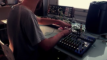 Arturia Minibrute 2s + Moog Mother-32 Semigenerative Ambient Session