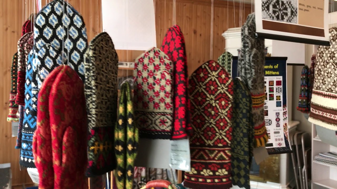 ballsy Singlade ball class amongst the Latvian mitten exhibit
