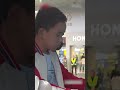 感动！失明男孩街头和音乐人合奏钢琴 | 故事会 Story Hour #shorts