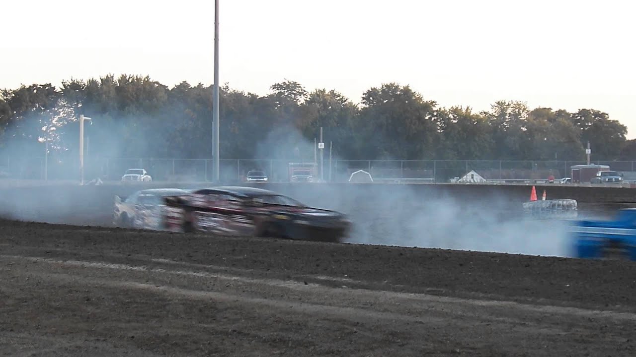 STOCK CAR RACING DAVENPORT IA YouTube
