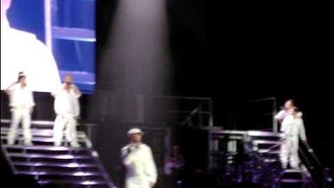 New Kids on the Block - Donnie Talks Before 3x Click