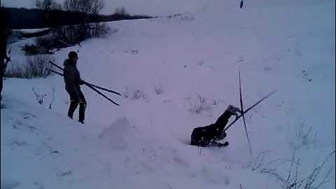 Жесткое падение на лыжах!