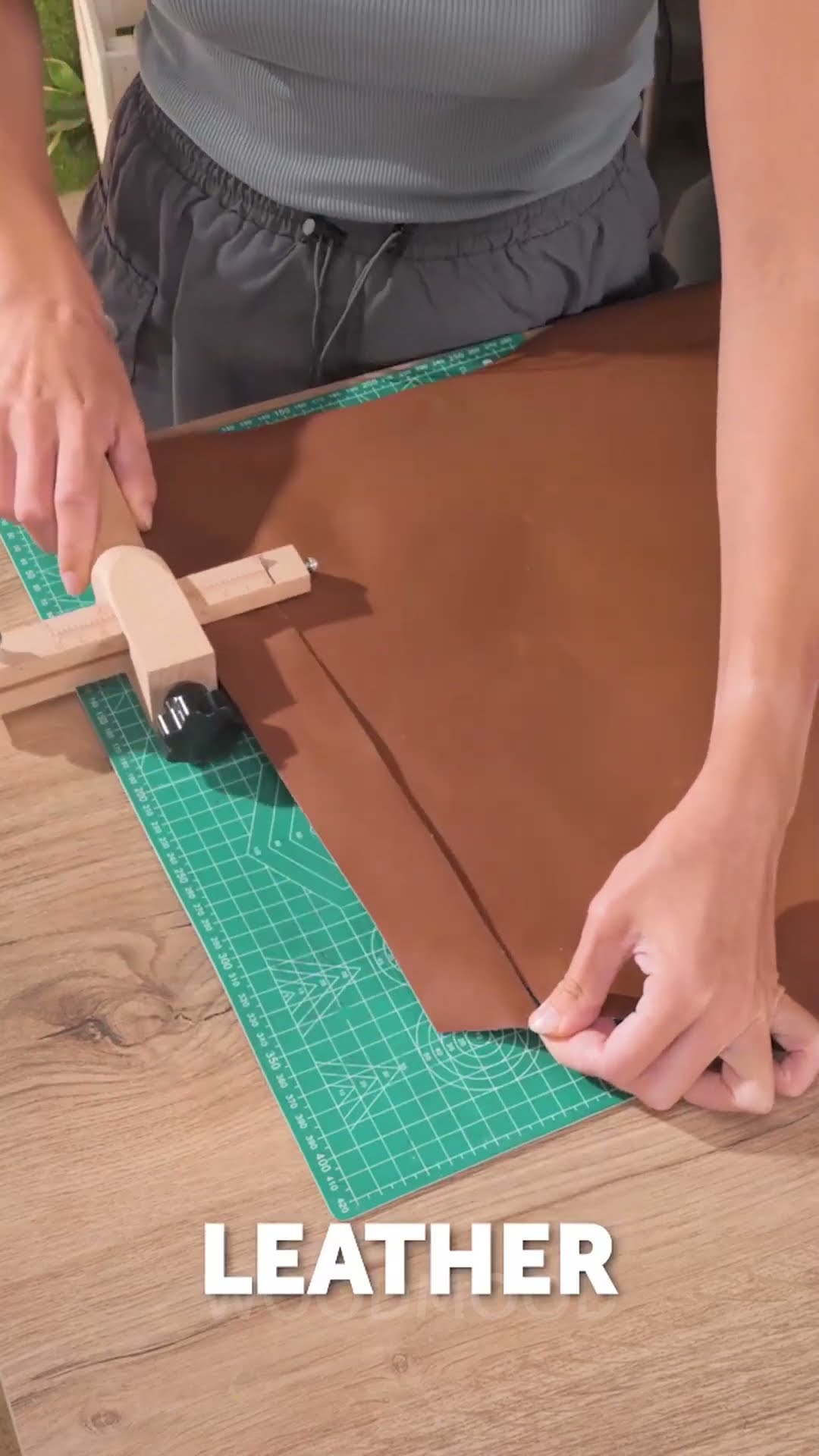 Turn an Old Jersey Shirt into a Trendy DIY Backpack ?✨