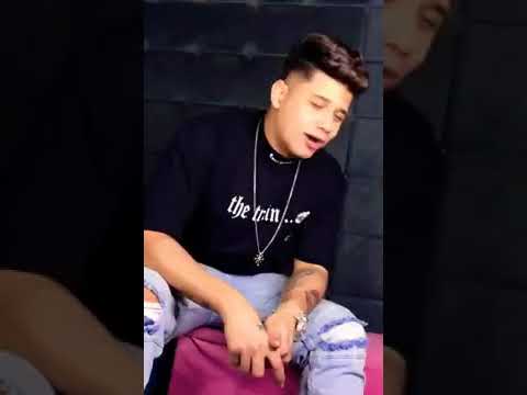 ازاي عايزاني انساكي وانا قلبي يا بت معاكي