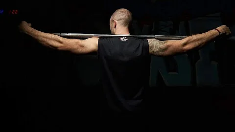 🩸💀💊Z kreatyny powstaje kreatynina (marker uszkodzenia nerek); z białka amoniak. Co grozi sportowcom❓