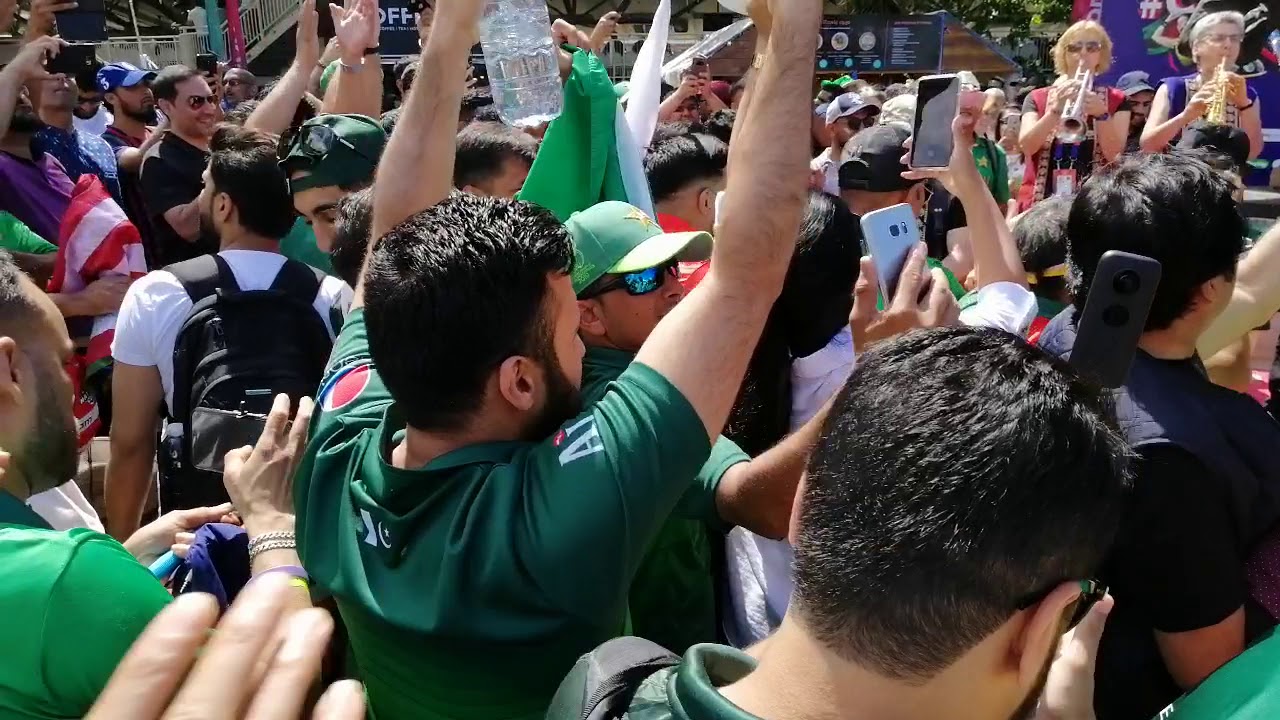 Bangladesh vs Pakistan match outdoor activities