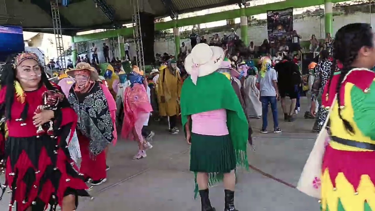 Carnaval en ixtololoya Pantepec puebla Familia Tolentino 19 de febrero 2026