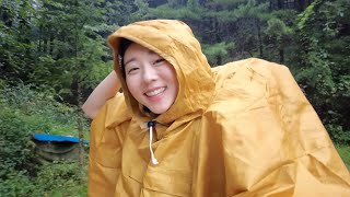 [solo backpacking] Solo camping at the top of a mountain with a mysterious atmosphere on a rainy day