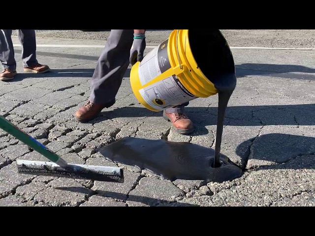 FastPatch Asphalt Alligatoring Crack Repair (ACR Kit) Demonstration