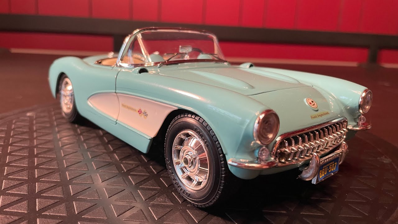 Vintage Bburago 1957 Chevrolet Corvette Convertible Teal Aqua Blue