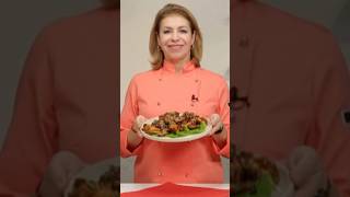 В программе #Живаяеда, #НТВ, протестировали трендовый рецепт — куриные крылышки в апельсигазировке.