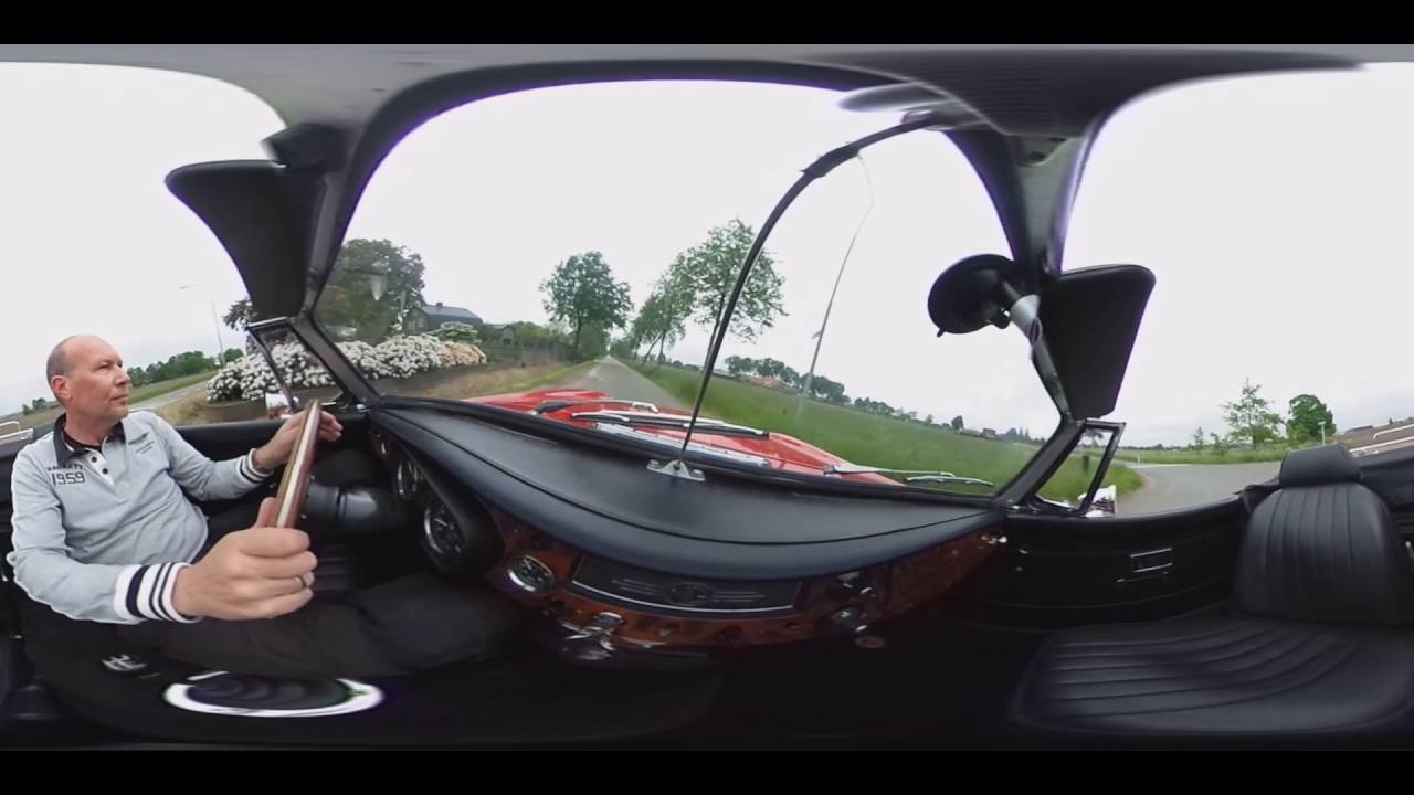 MG MGB roadster 360 degree VR test drive - Marc Vorgers ClassicarGarage