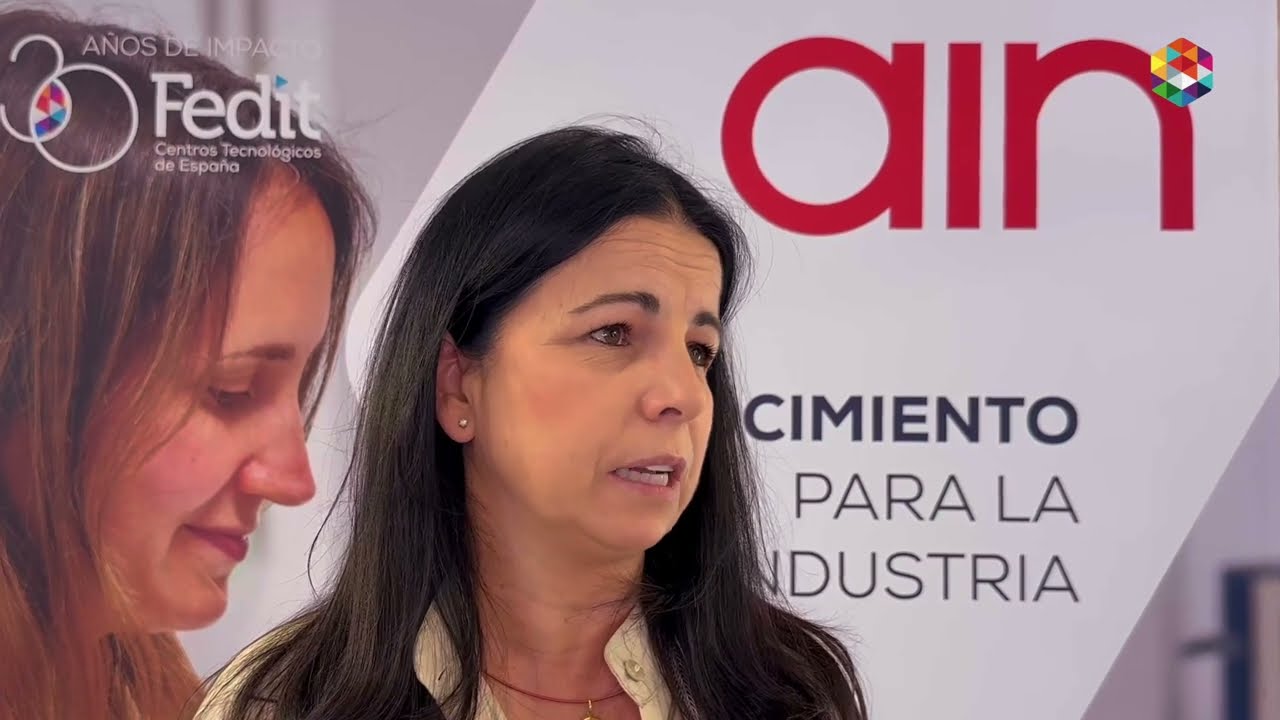 “La ventajas del stand son: la cooperación entre Centros y el impacto de cara a las instituciones”