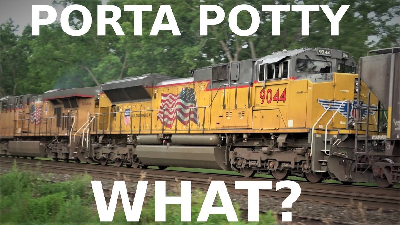 bnsf 5729 2 Porta Pottys Cross The Train Tracks