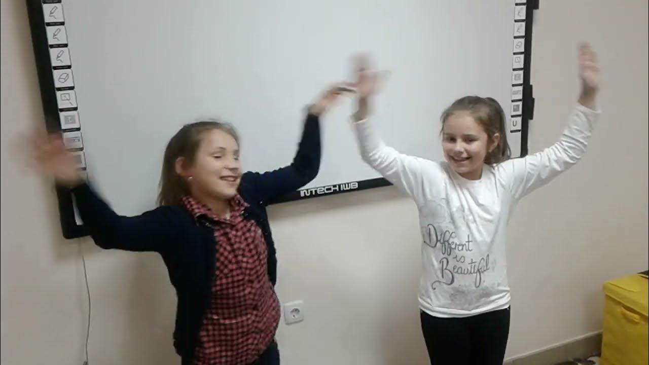 Piosenka Na Powitanie W Przedszkolu Piosenka na powitanie - YouTube