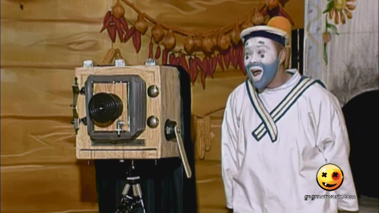 Деревня дураков пилот дринкинс. Каламбур пилот дринкинс. Деревня дураков химики. Деревня дураков бройлер 747. Пилот дринкинс крутое пике.