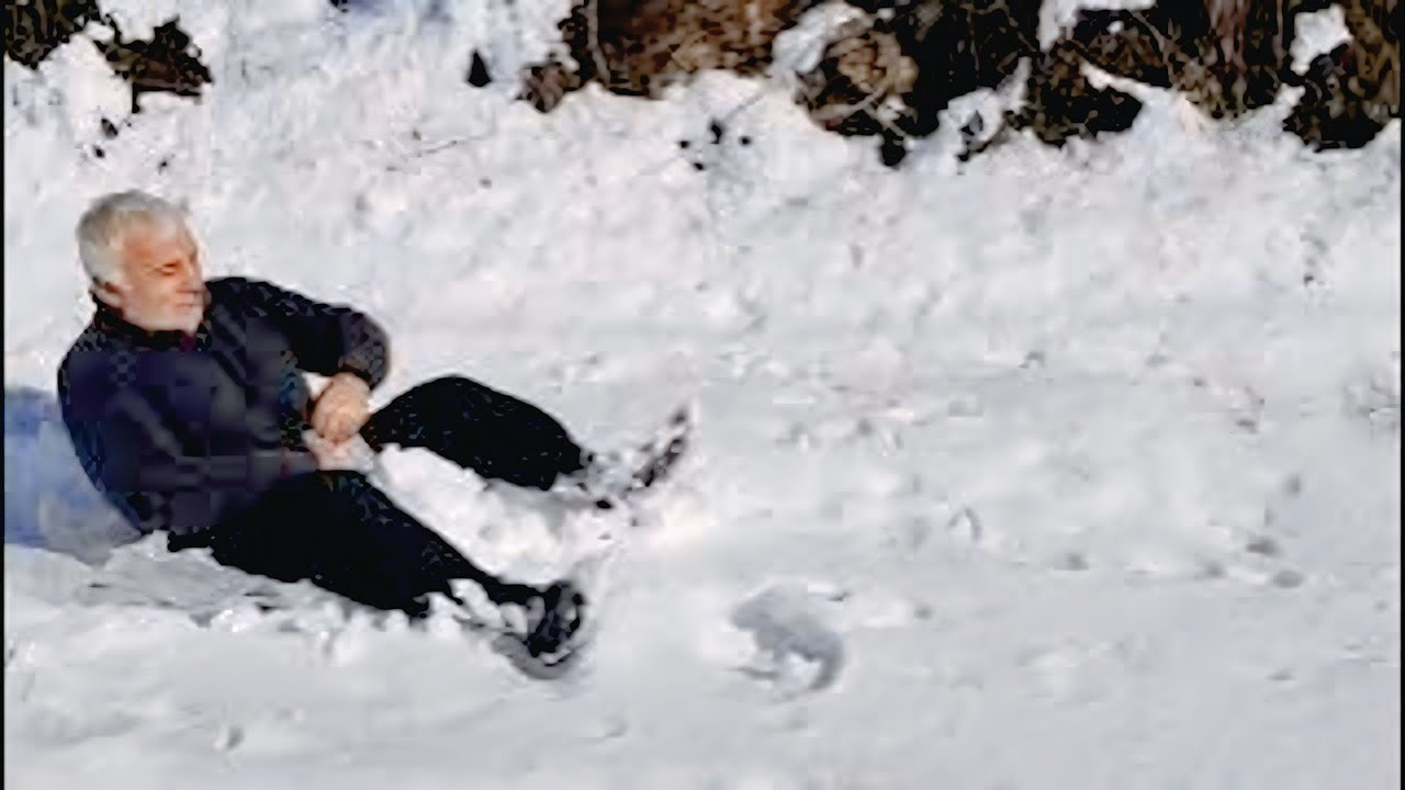 ❄️🛷 Çocukluğumuz Geri Geldi! Karadeniz’de Köyde Naylonla Kaydık