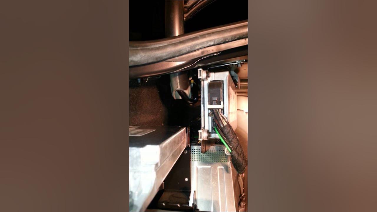 745Li E66 Trunk Strut Replacement. Video 7. YouTube