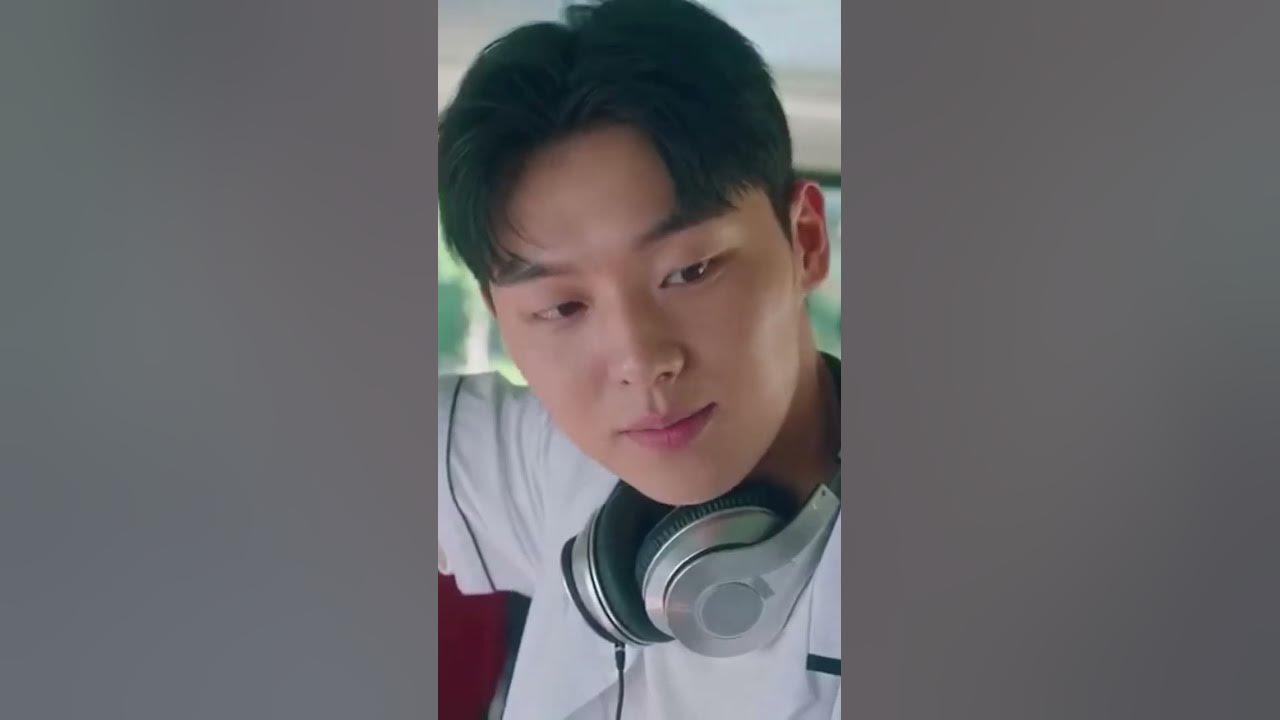 The way he hugged her 😘🥰 Chinese drama 💓💞exclusive fairy tale💓❣️