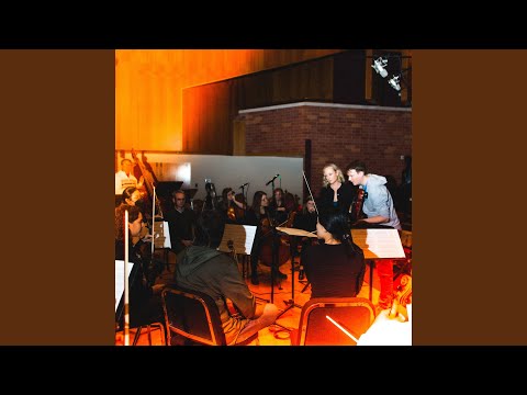 Ver Solid, Liquid, Gas (Version for Orchestra) : I. Solid no YouTube