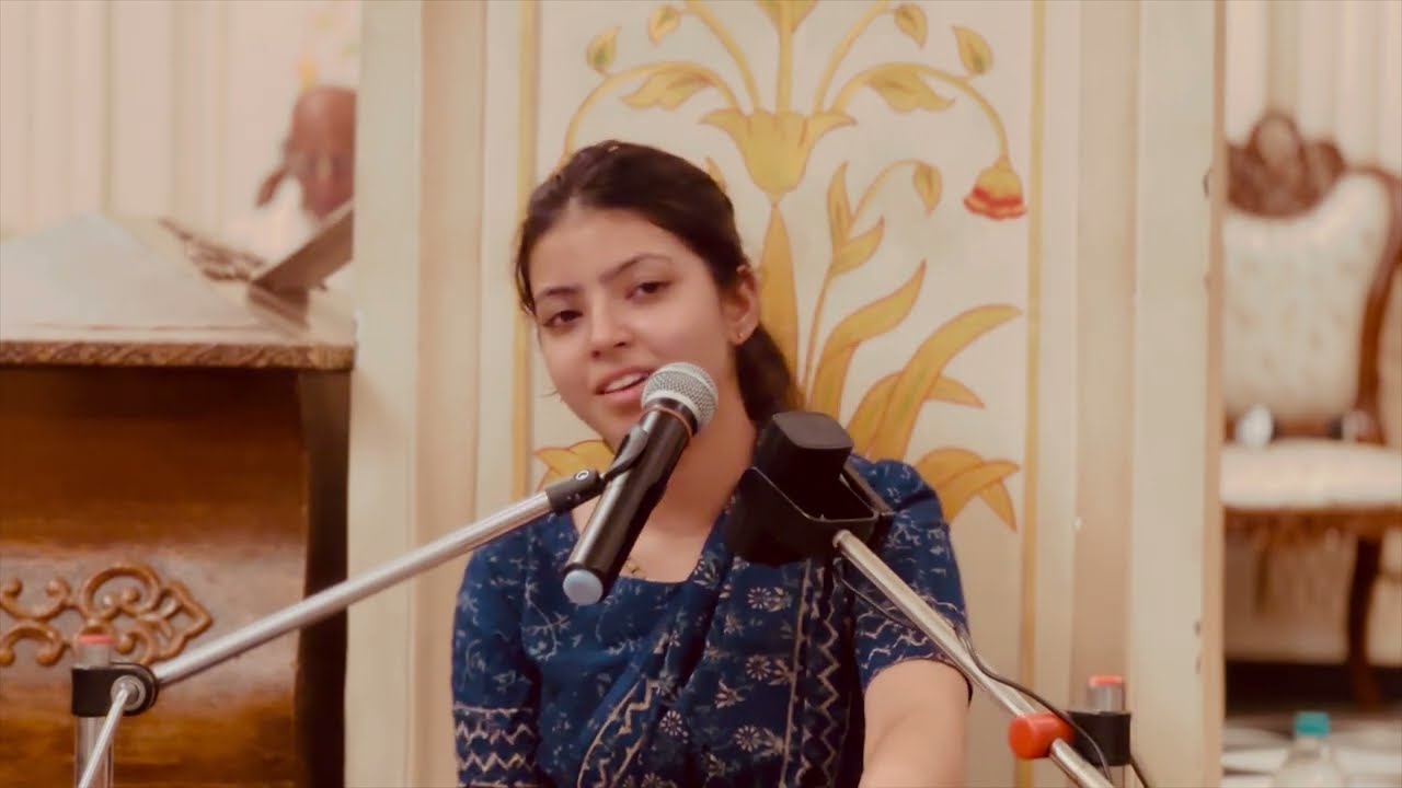 Iskcon temple kirtan | Iskcon Gurugram | Gaurangi Arora