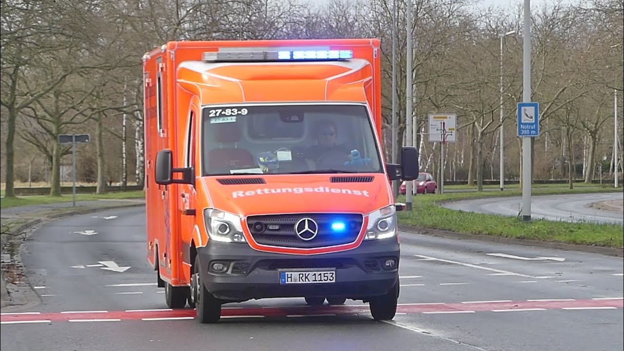 E-PRESSLUFTHORN] Rettungswagen des DRK Salzwedel auf Einsatzfahrt in  Hannover zur MHH 