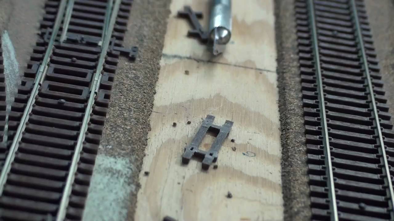 My CSX/NS HO Railroad part 42 "Inserting Rail Ties" YouTube