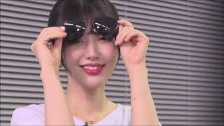 Roselia members try sunglasses