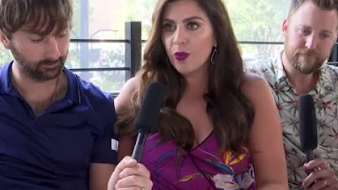 Lady As Hillary Scott made the 1st move