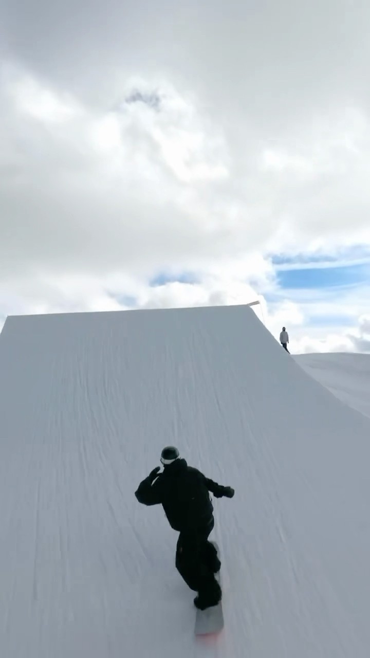 #JasonDeruloTV // Very Cool! #GotPermissionToPost From IG @moritzboll #SlowLow