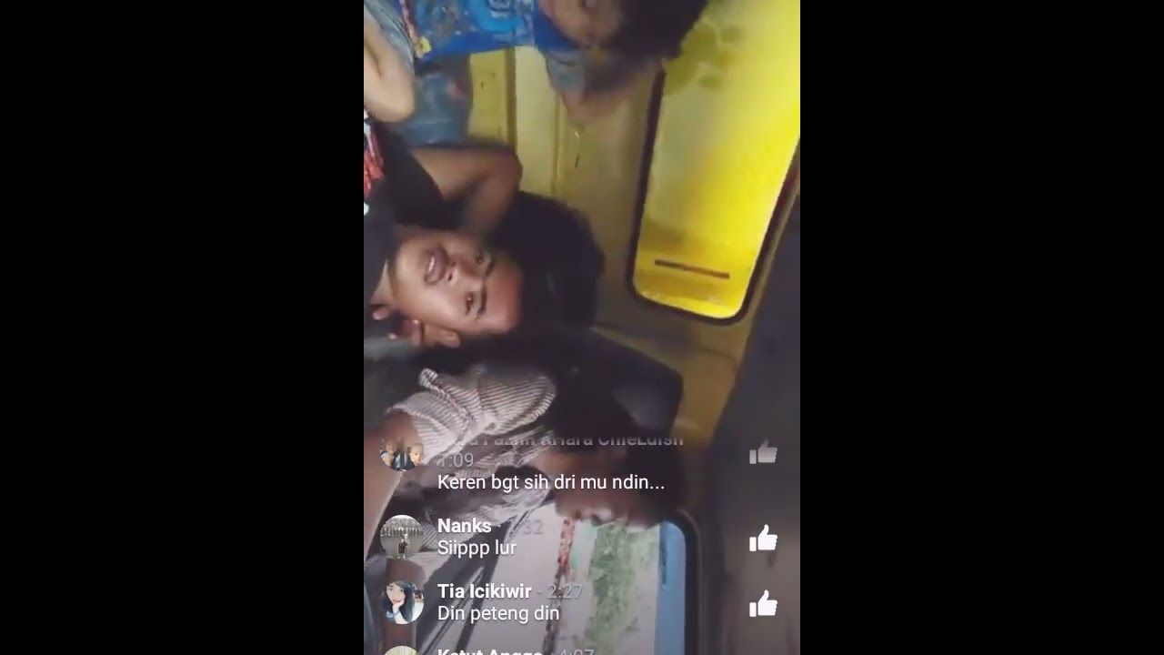 Sopir wanita kece truk  canter  asal lampung  timur YouTube