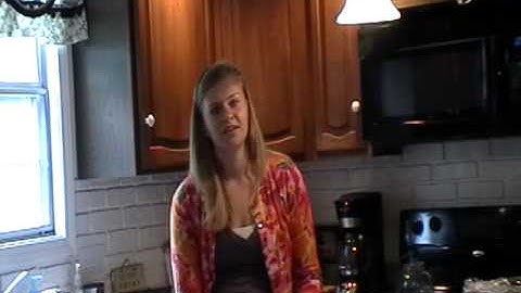 Kelsey Dixon COMM 101 Speech #1 The Self Introduction Sceech